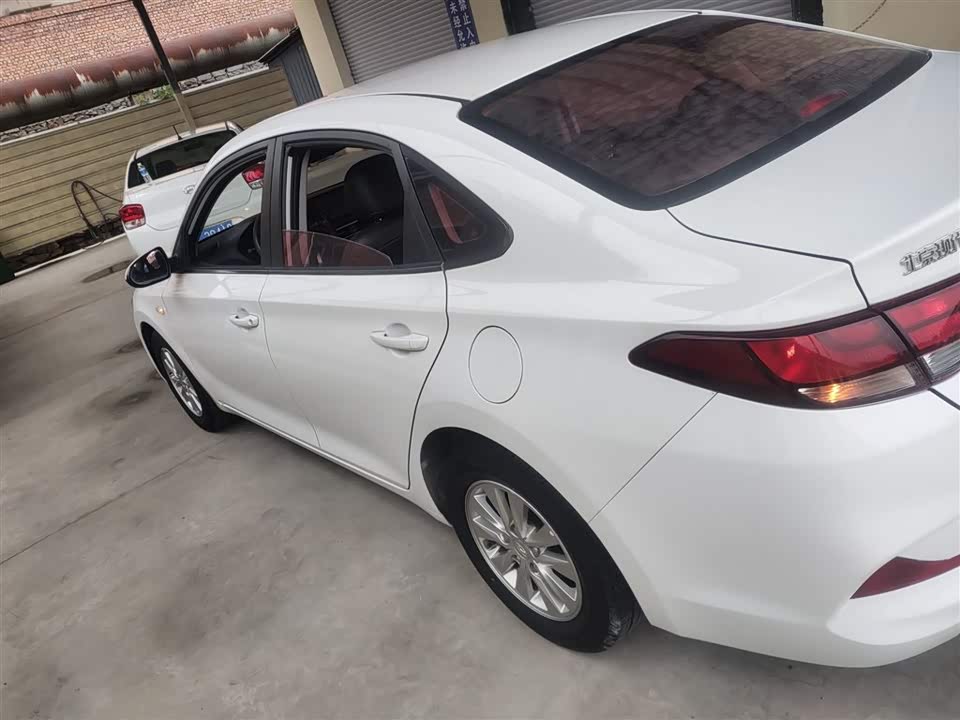 Hyundai Yuedong
