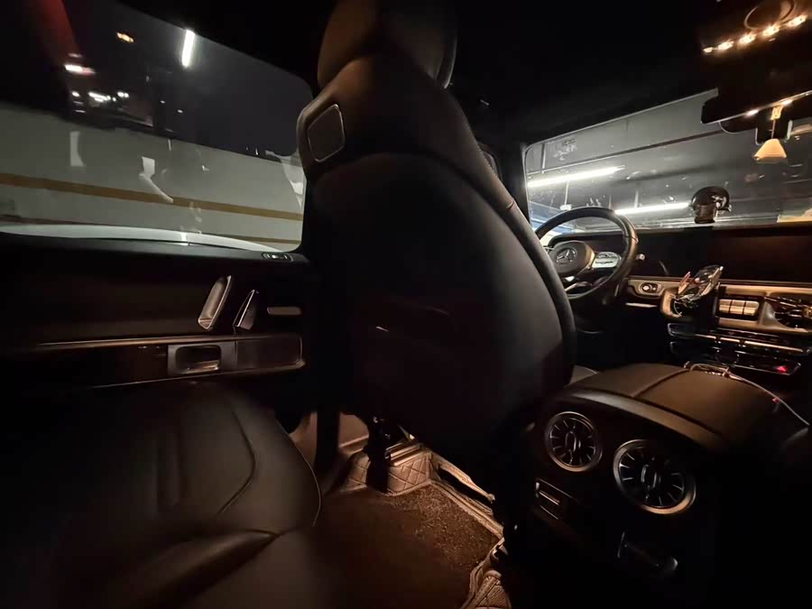 Mercedes-Benz G-Class 2025, фото 6