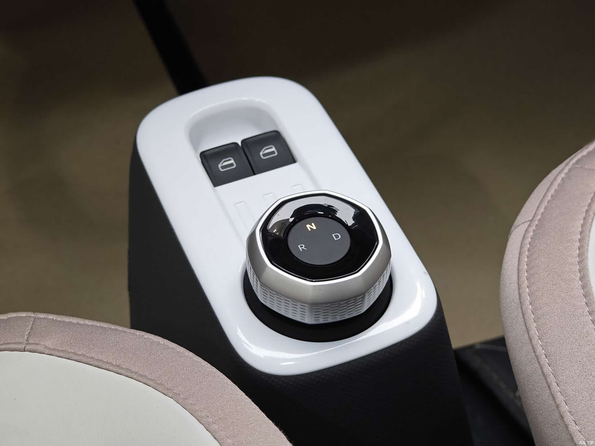 Geely Panda, 2025 17