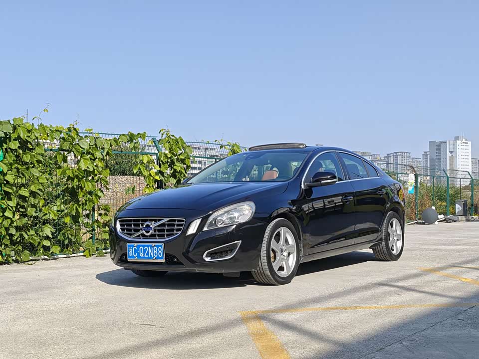 Volvo S60