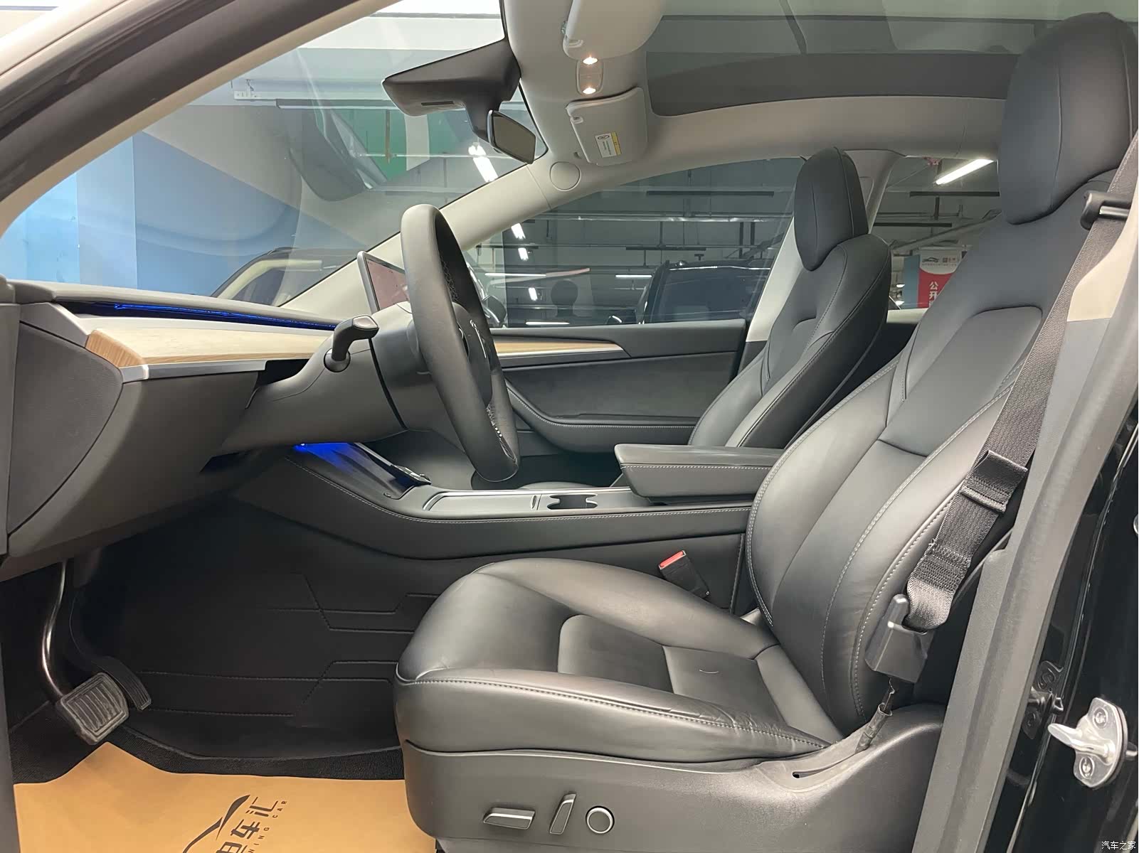 Tesla Model Y, 2022 10