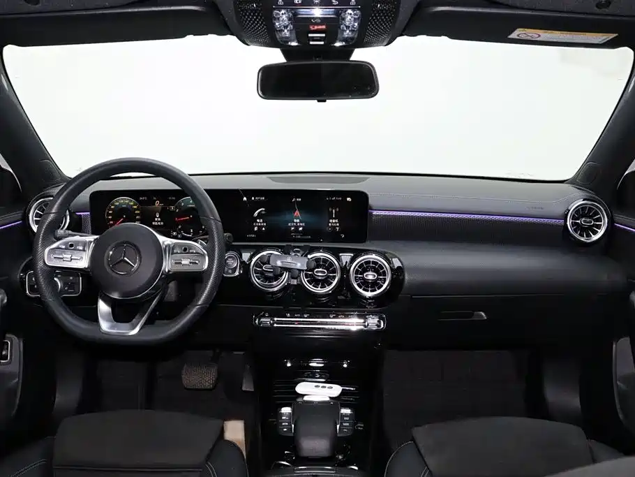 Mercedes-Benz Class A Mercedes-Benz Class A