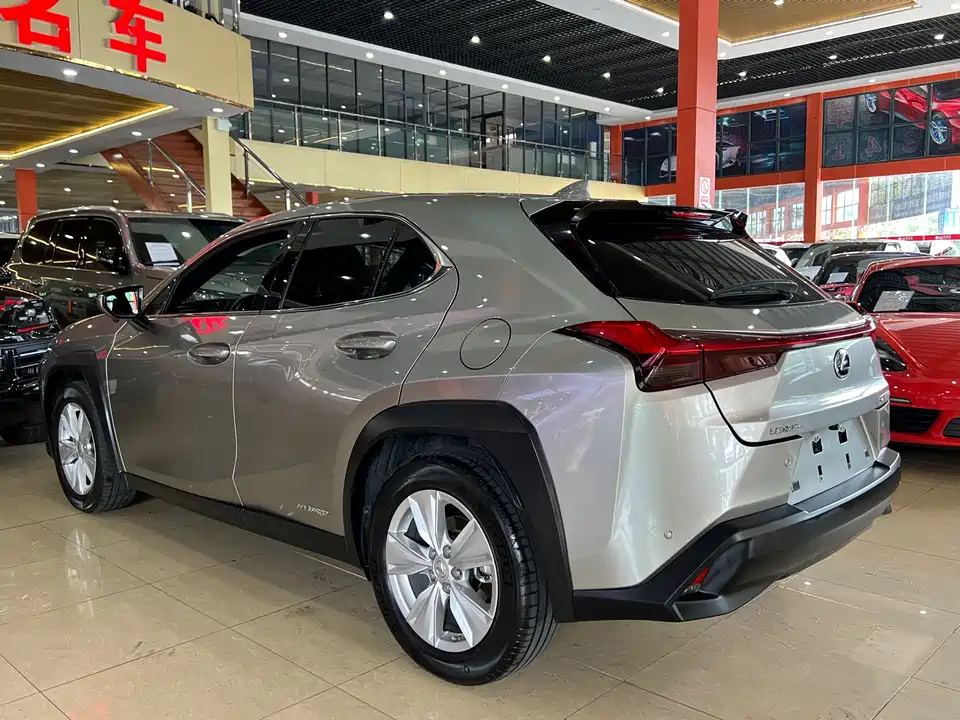 Lexus UX Lexus UX