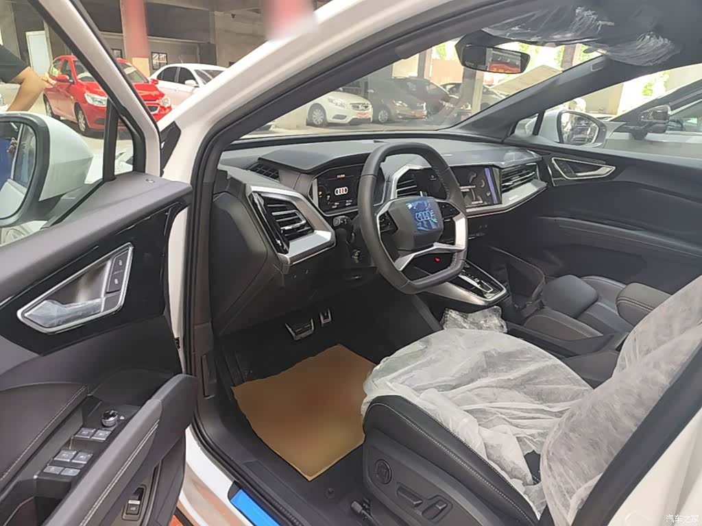 Audi Q4 e-tron, 2026 12