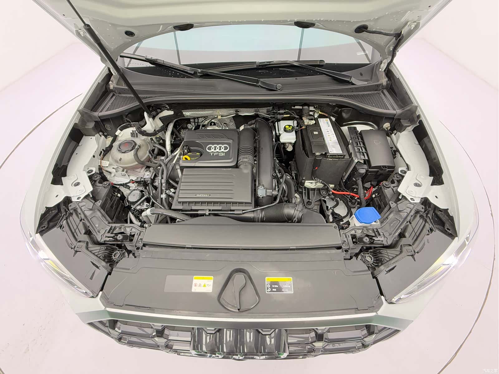 Audi Q3, 2022 8