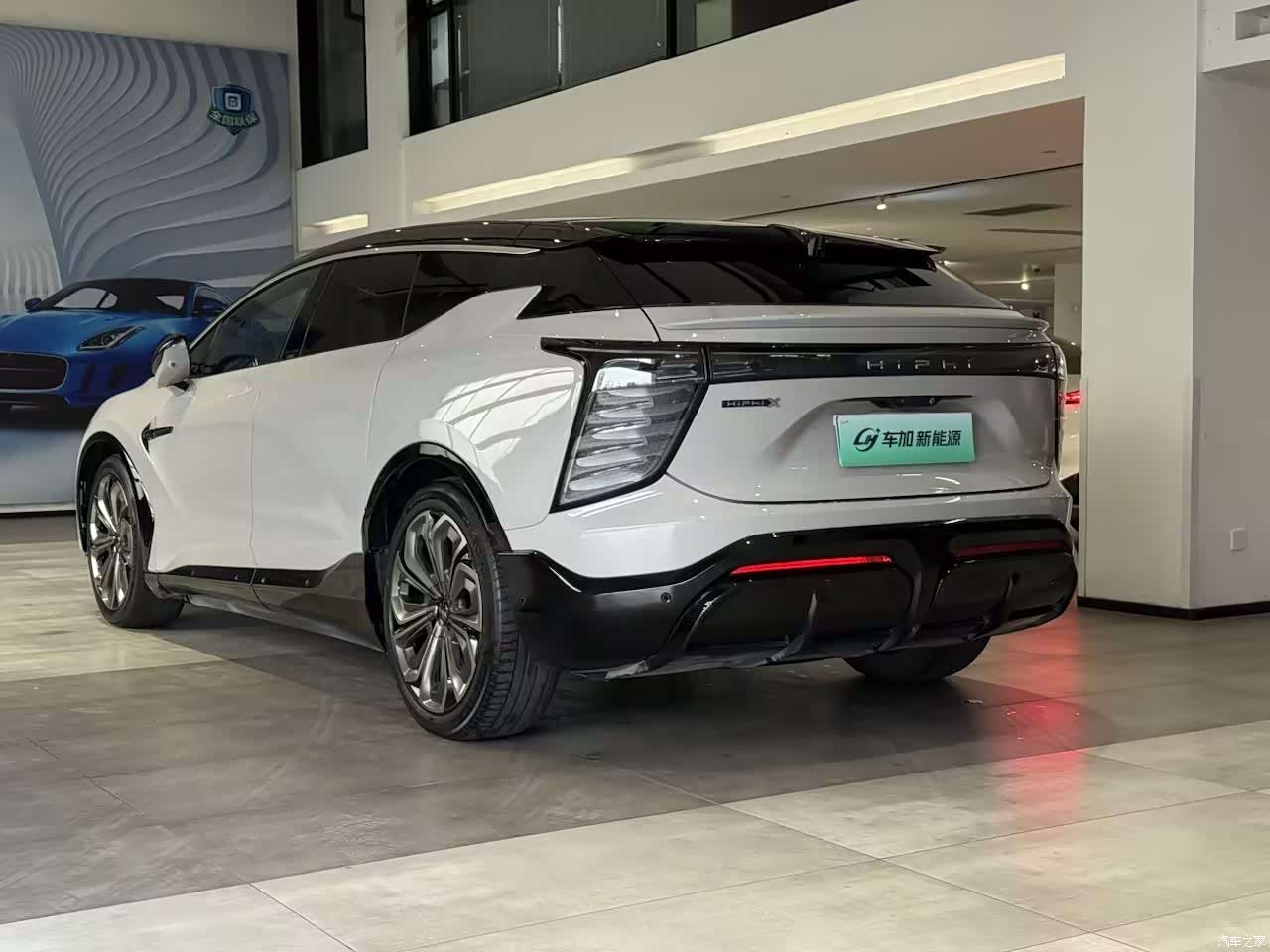 HiPhi X, 2022 7