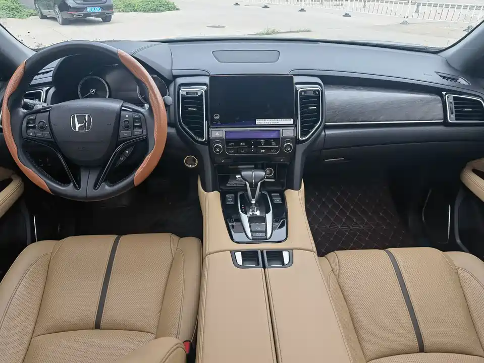 Honda UR-V