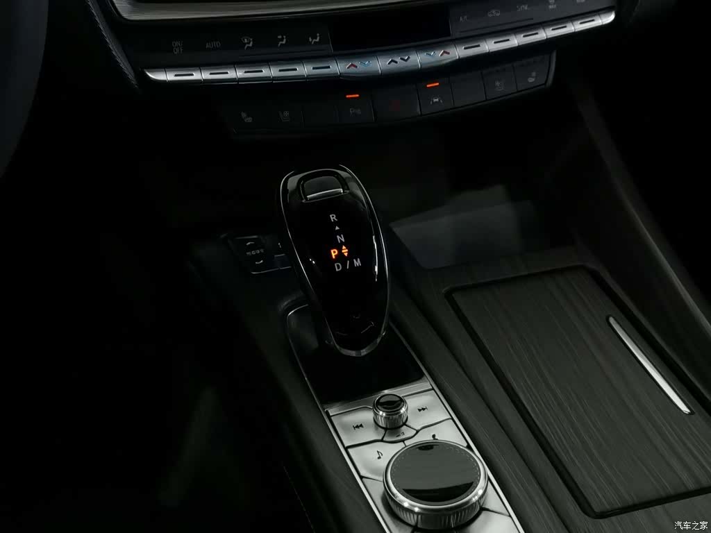 Cadillac CT5, 2024 13