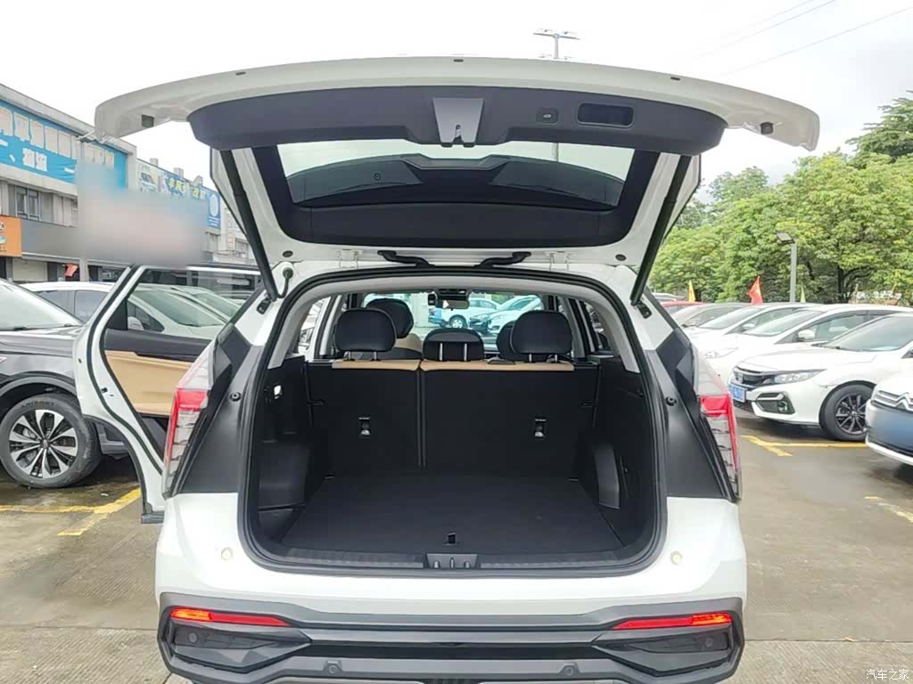 Geely Boyue, 2023 19