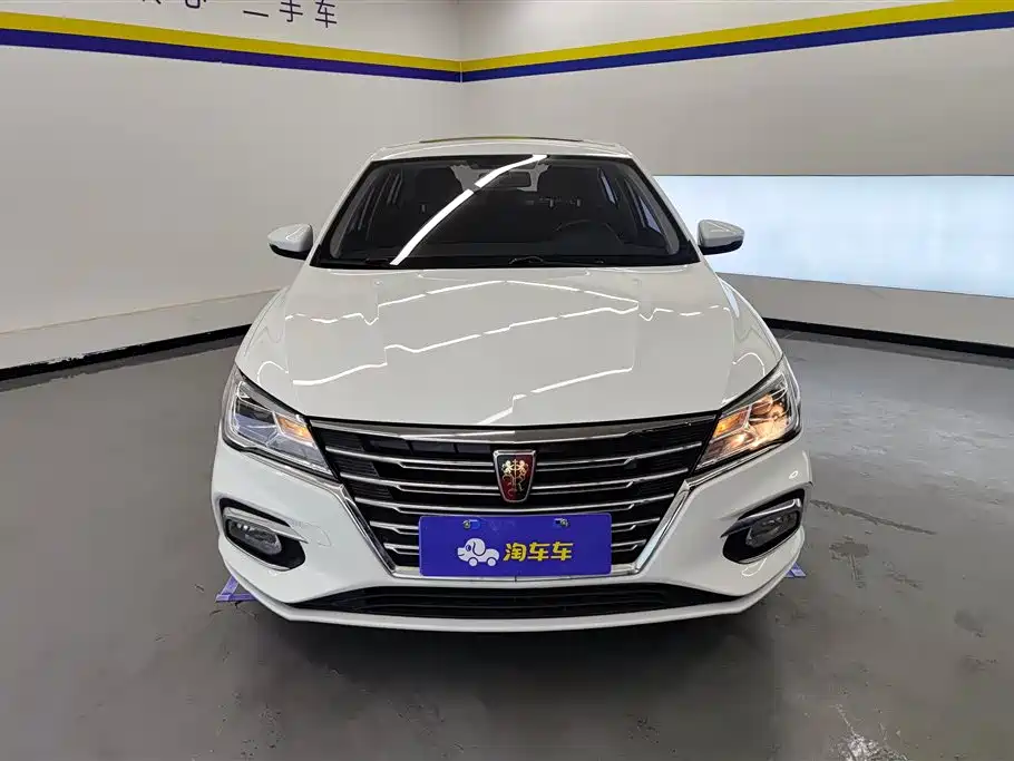 Roewe i5