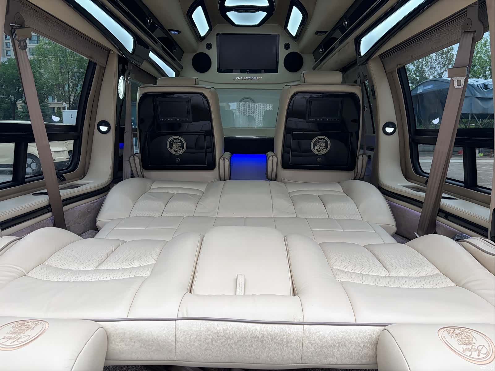 GMC SAVANA, 2014 13
