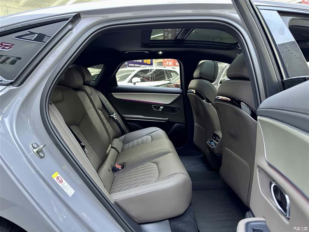 BYD Han, 2025 6