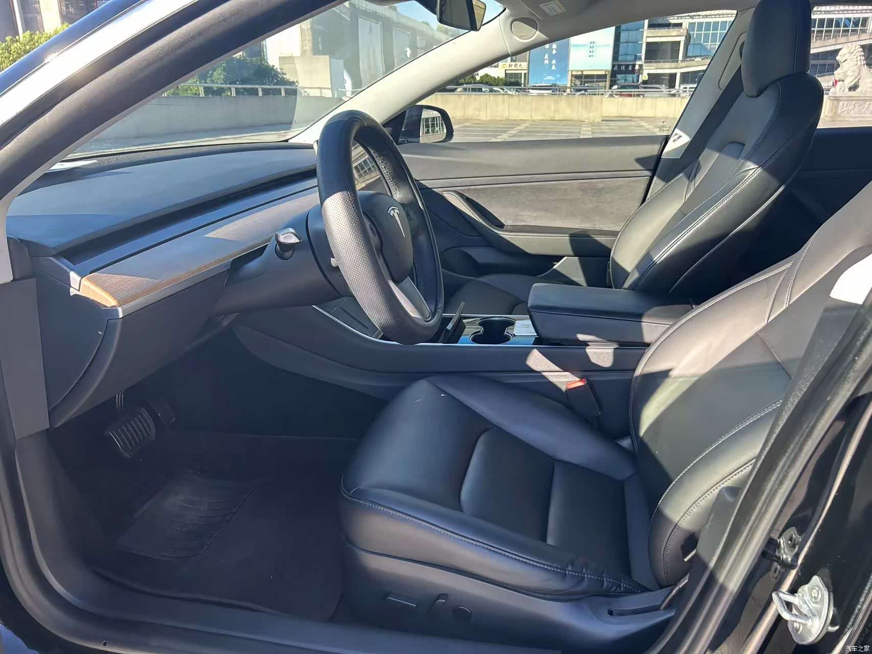 Tesla Model 3, 2020 4
