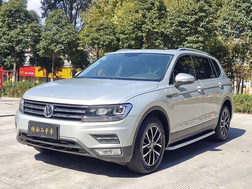 Volkswagen Tiguan L