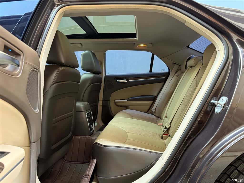KeLaiSiLei(JinKou) 300C, 2013 10