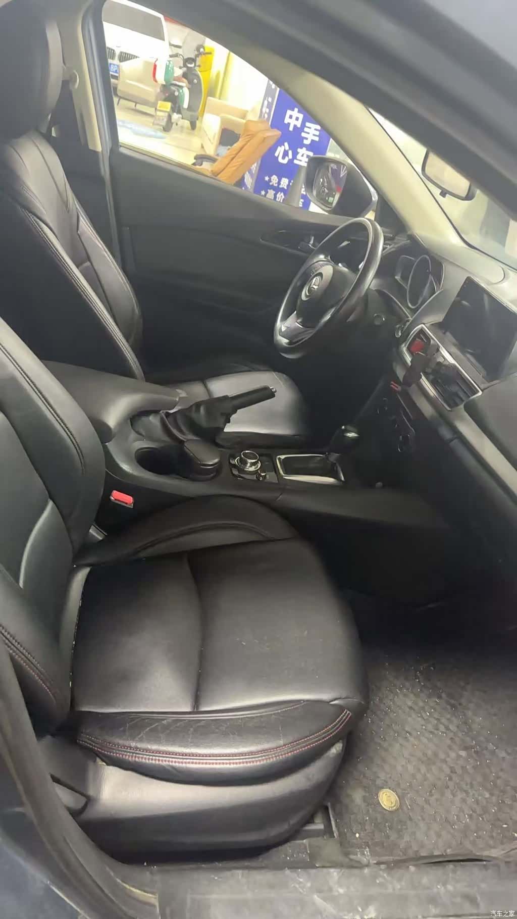 Mazda Mazda3, 2015 все фото