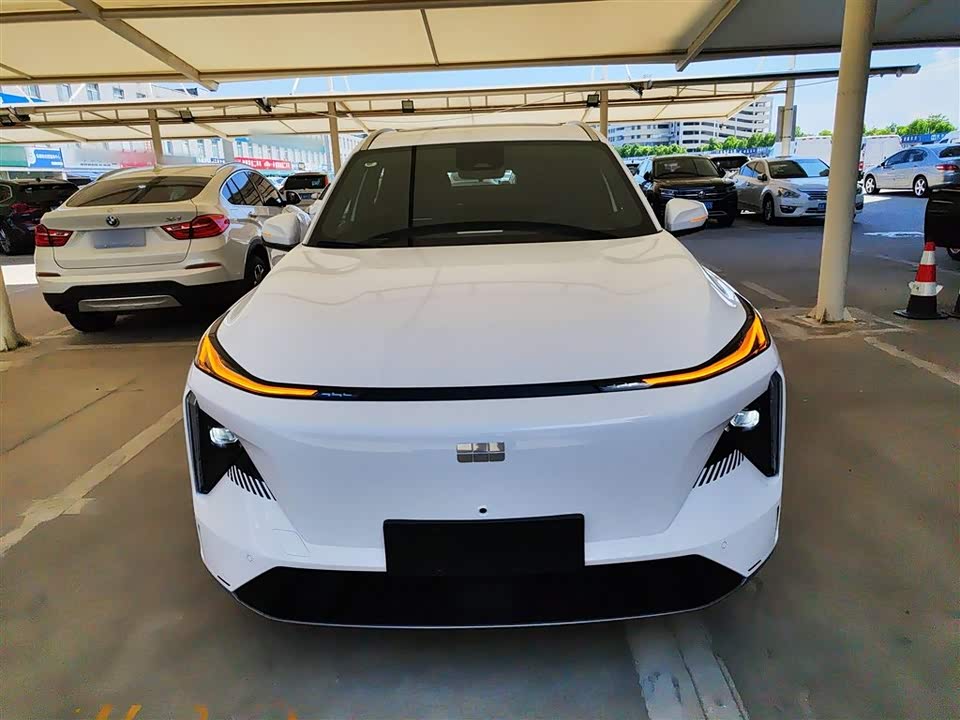 Geely Galaxy Galaxy L7