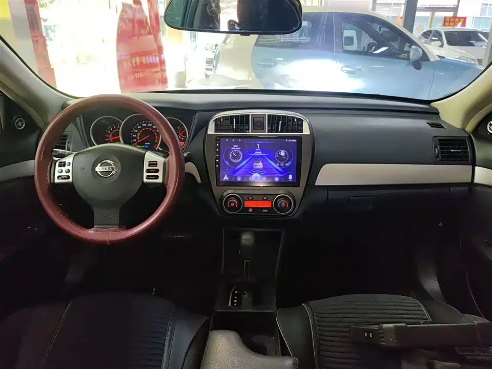 Nissan Xuan Yi