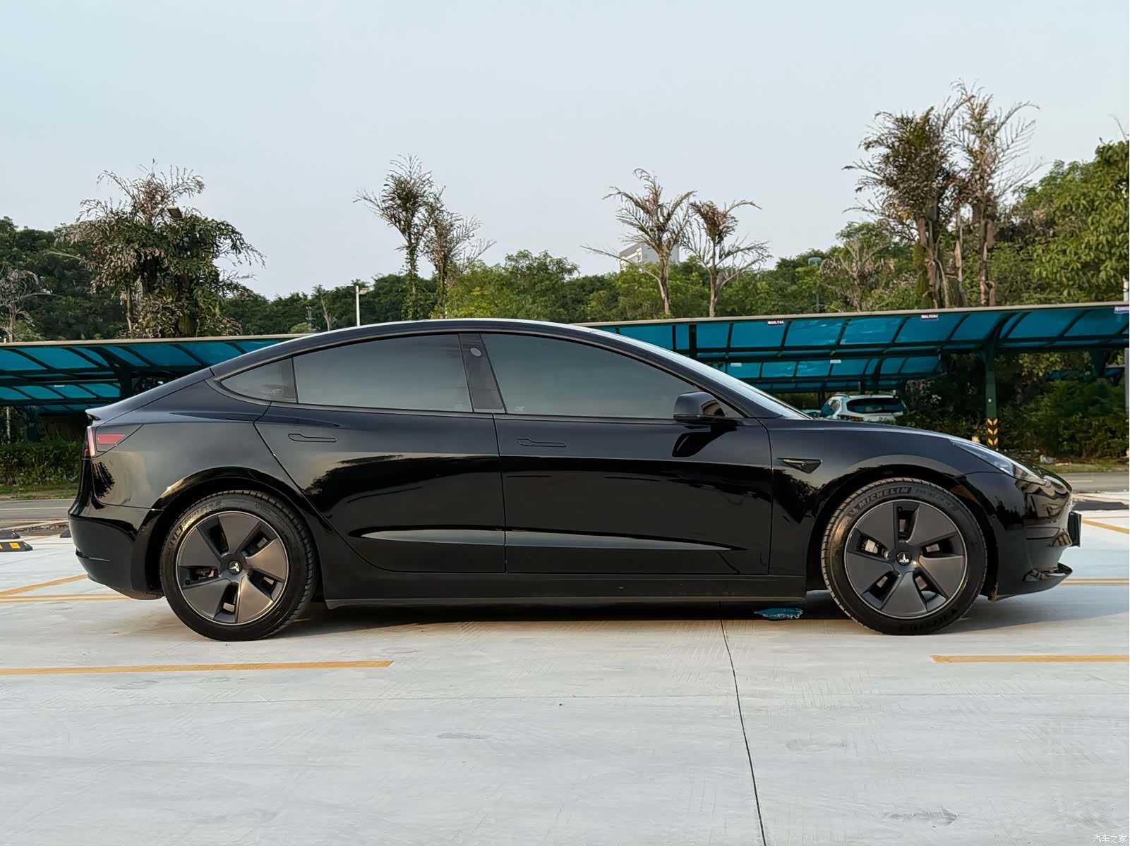 Tesla Model 3, 2022 17