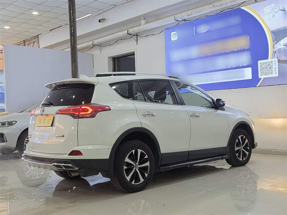 Toyota RAV4 Rongfang