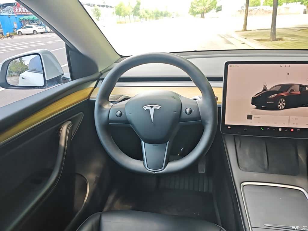 Tesla Model Y, 2023 11
