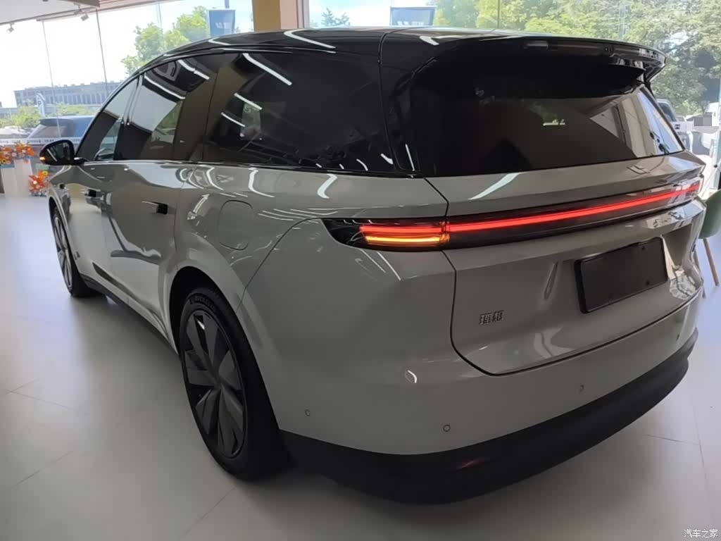 Li Auto i8, 2025 все фото
