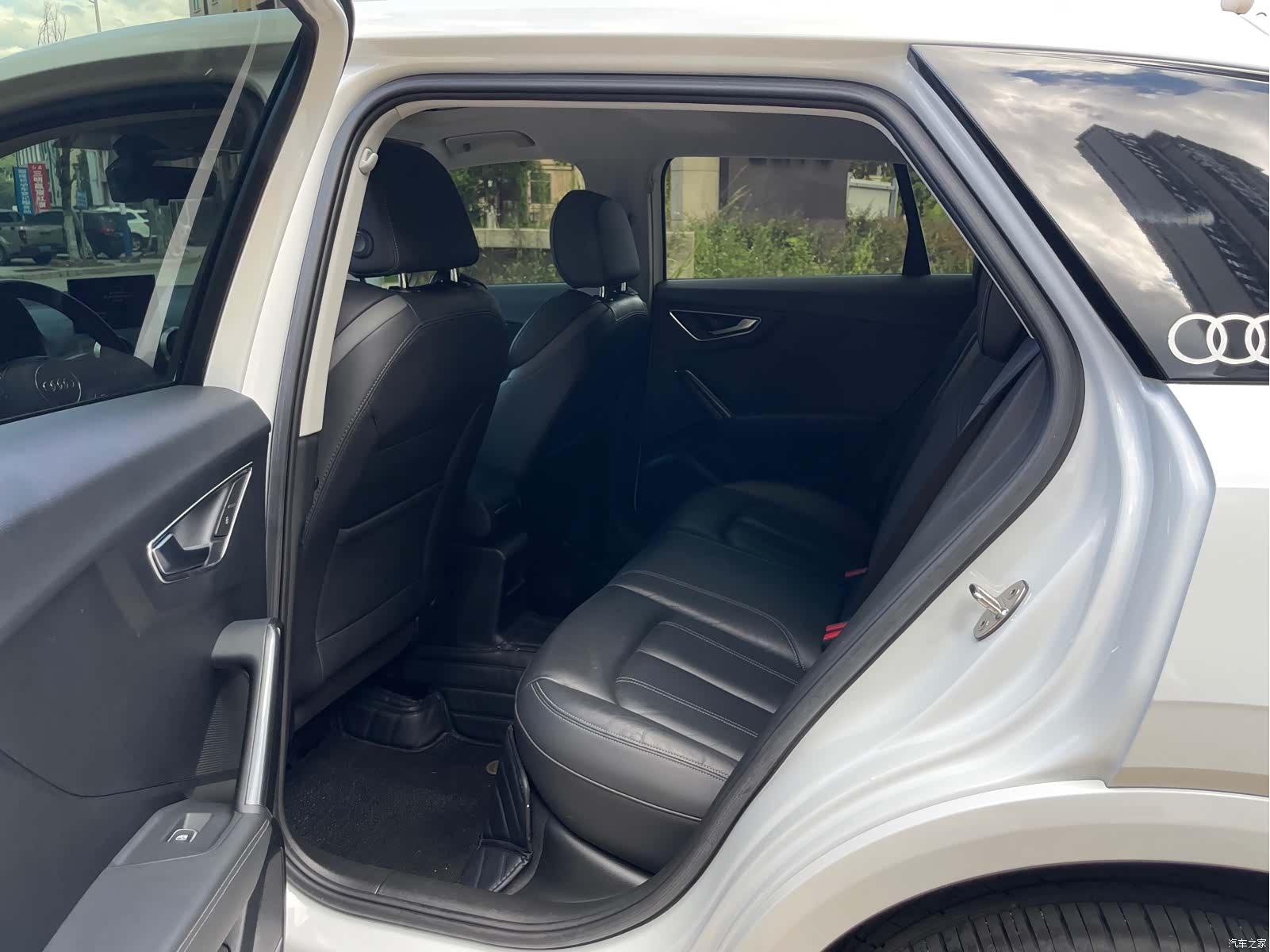 Audi Q2L, 2022 6