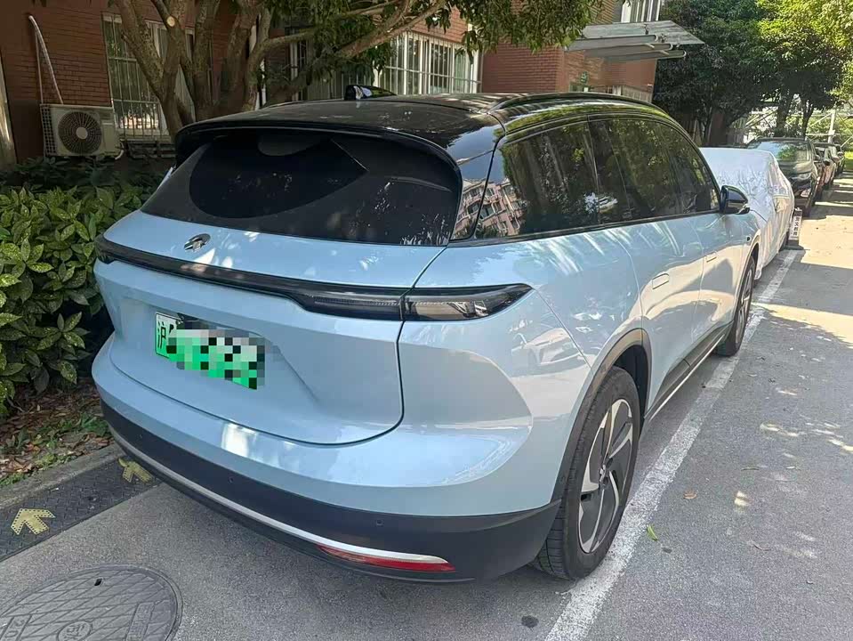 NIO ES6