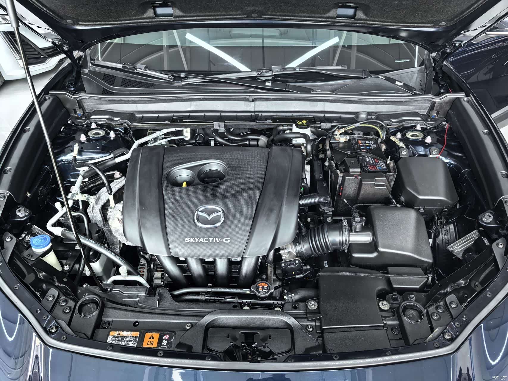 Mazda CX-30, 2022 12