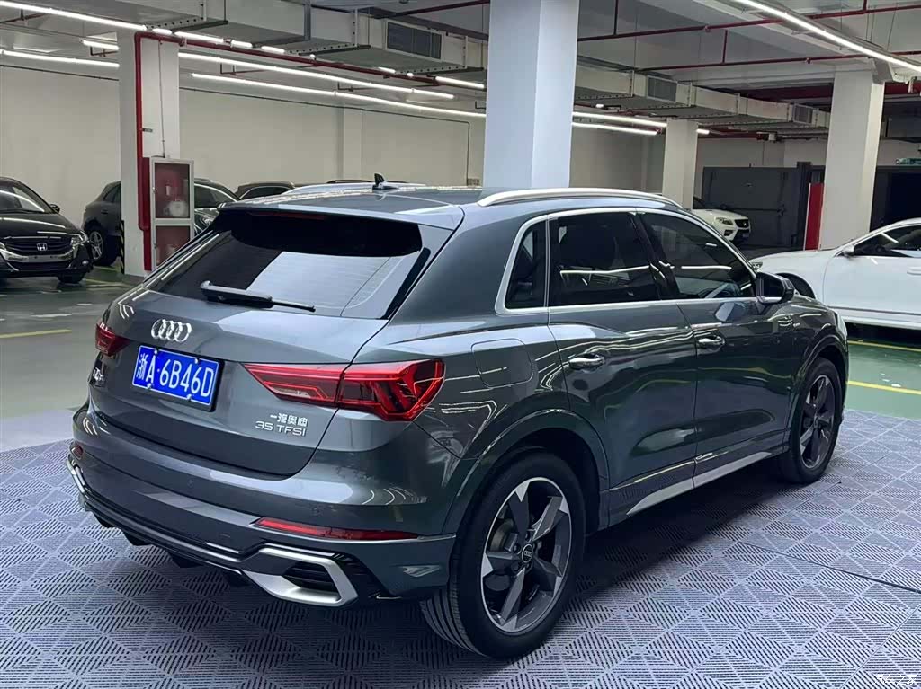 Audi Q3, 2024 4