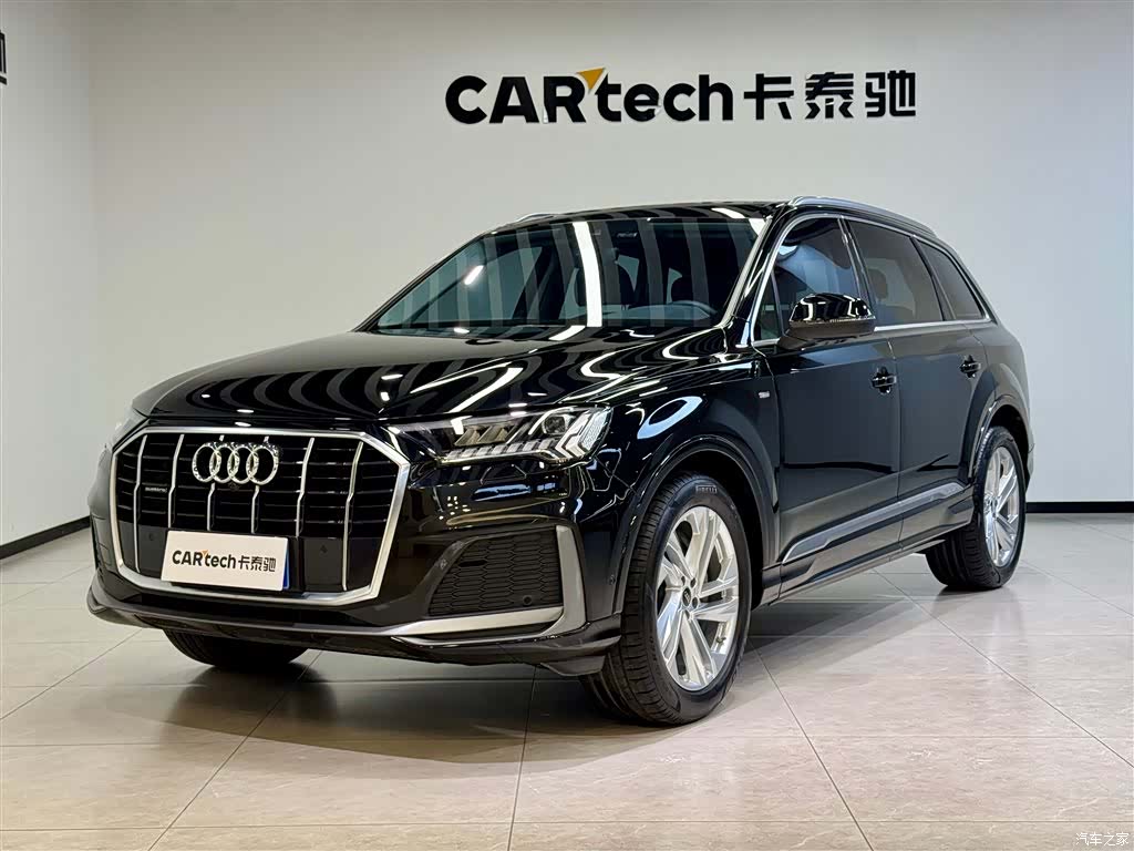 Audi Q7, 2024 1