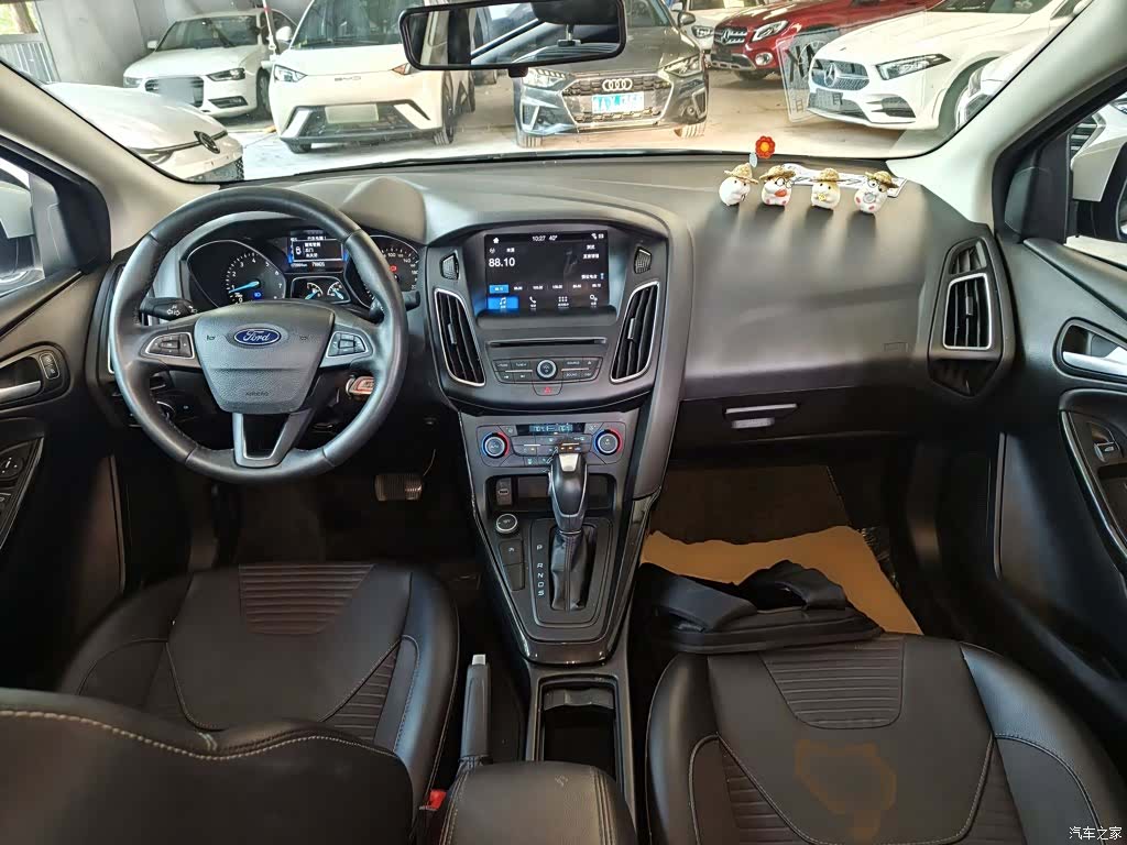 Ford Focus, 2018 10