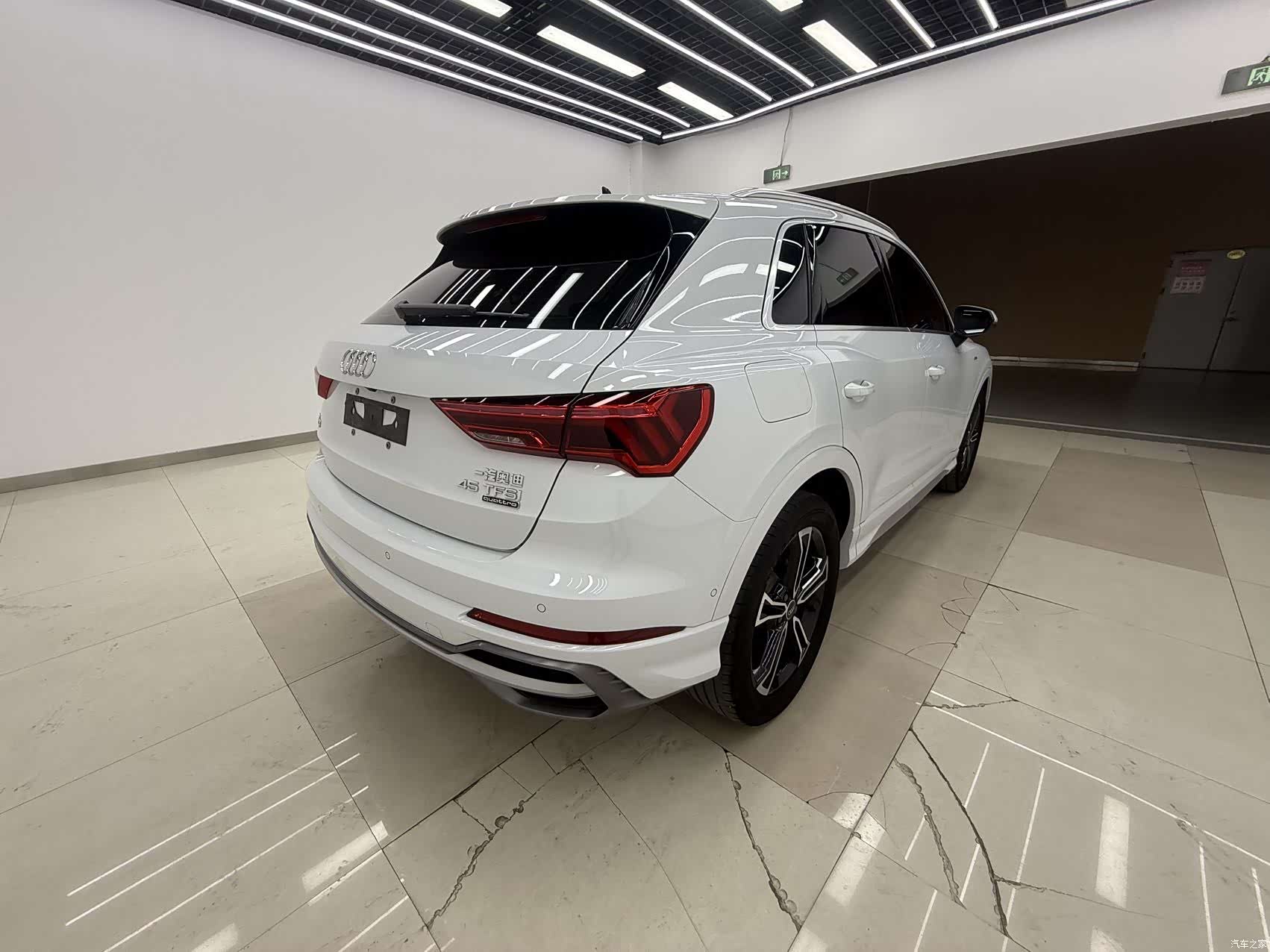 Audi Q3, 2022 6