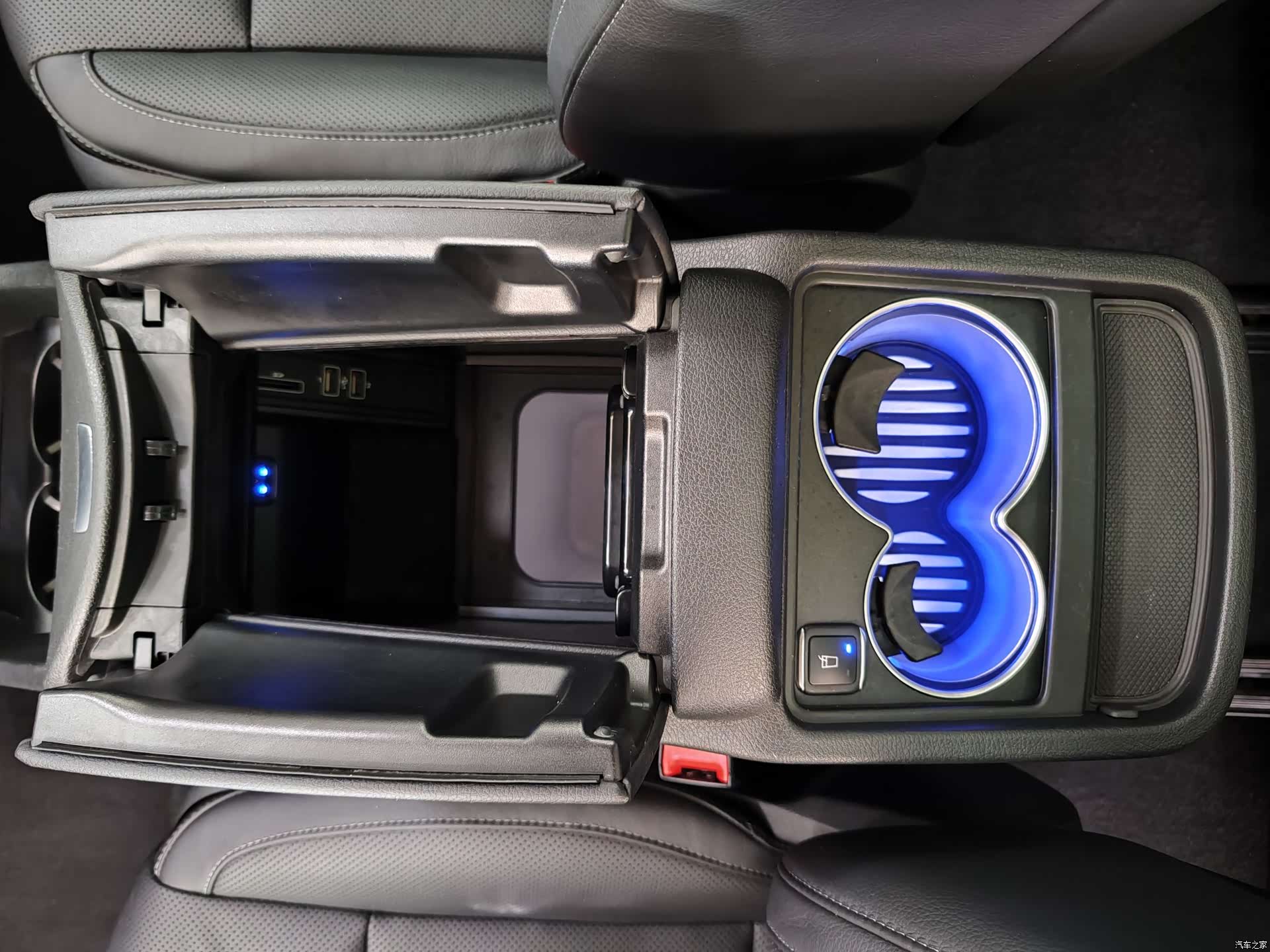 Mercedes-Benz V-Class, 2019 17