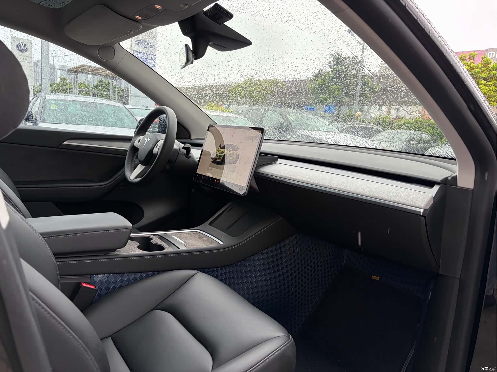 Tesla Model Y, 2022 14