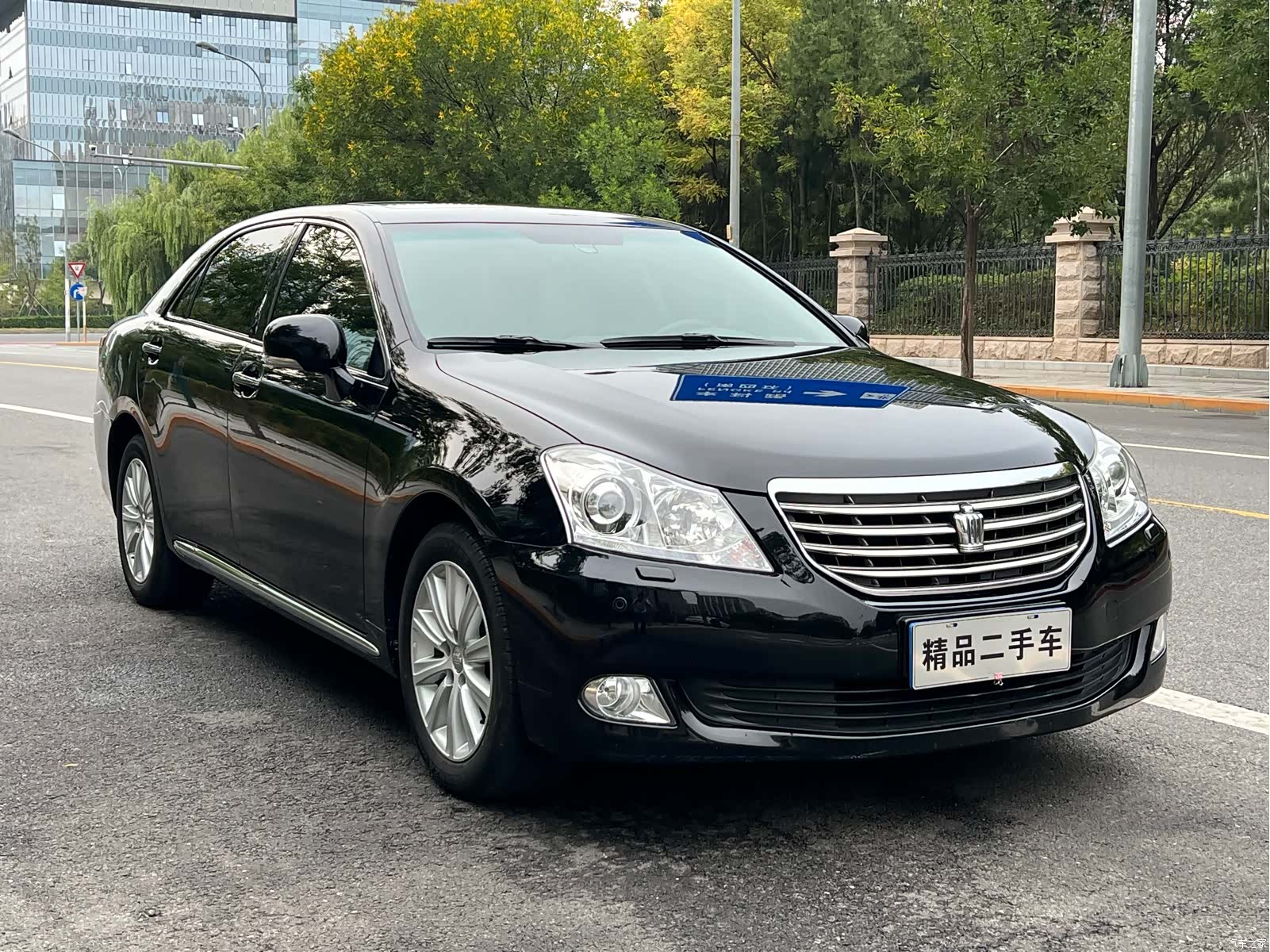 Toyota Crown, 2012 3