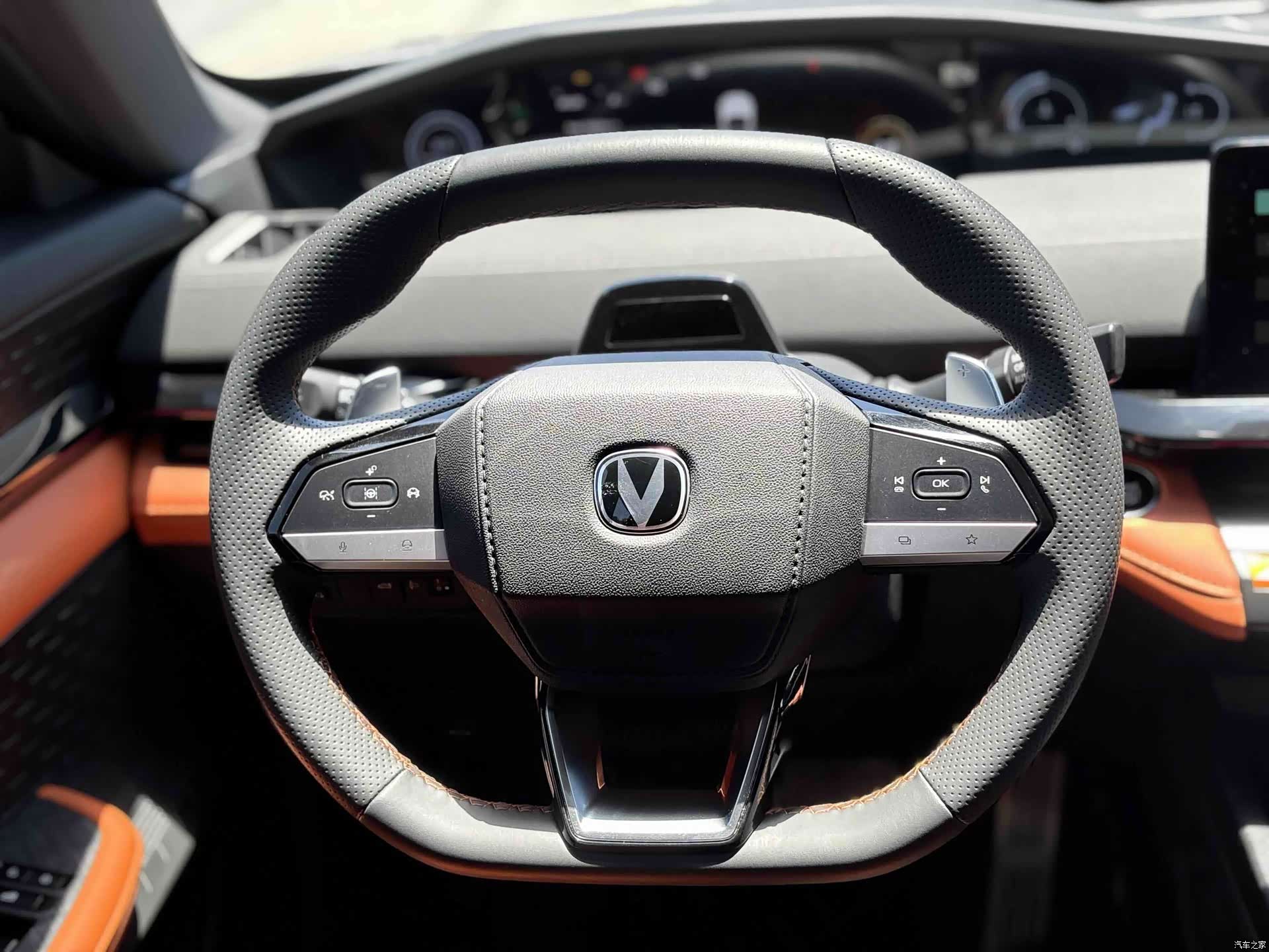 Changan UNI-V, 2023 12