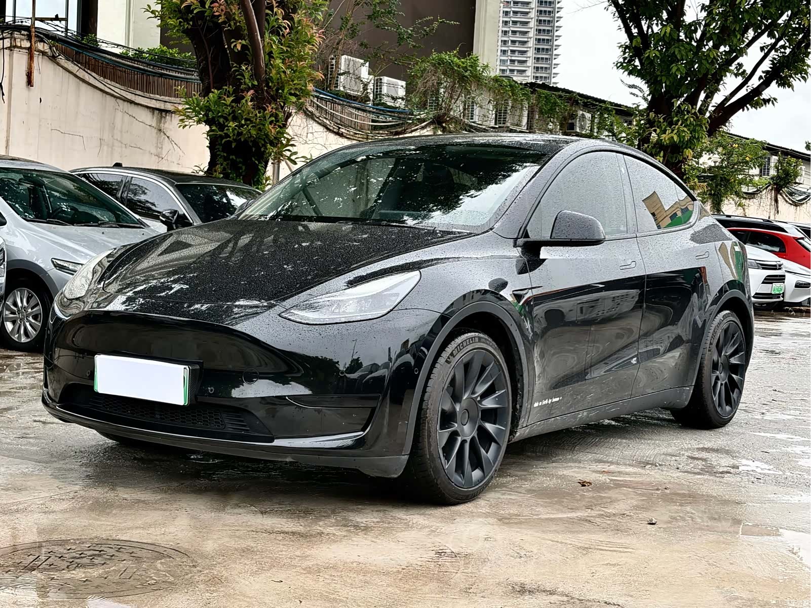 Tesla Model Y, 2022 1