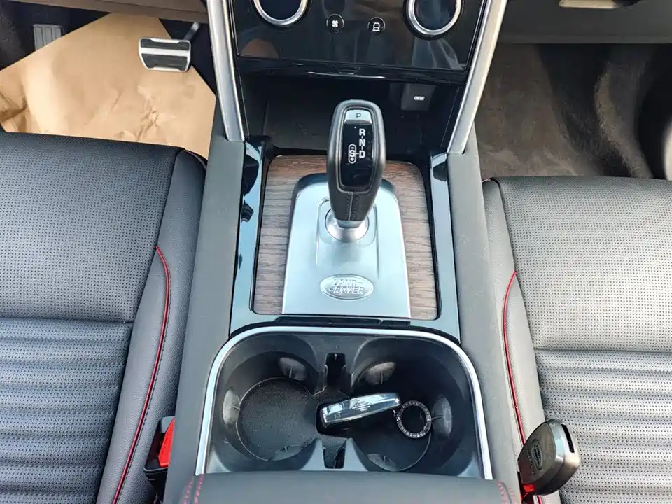 Land Rover Discover sports