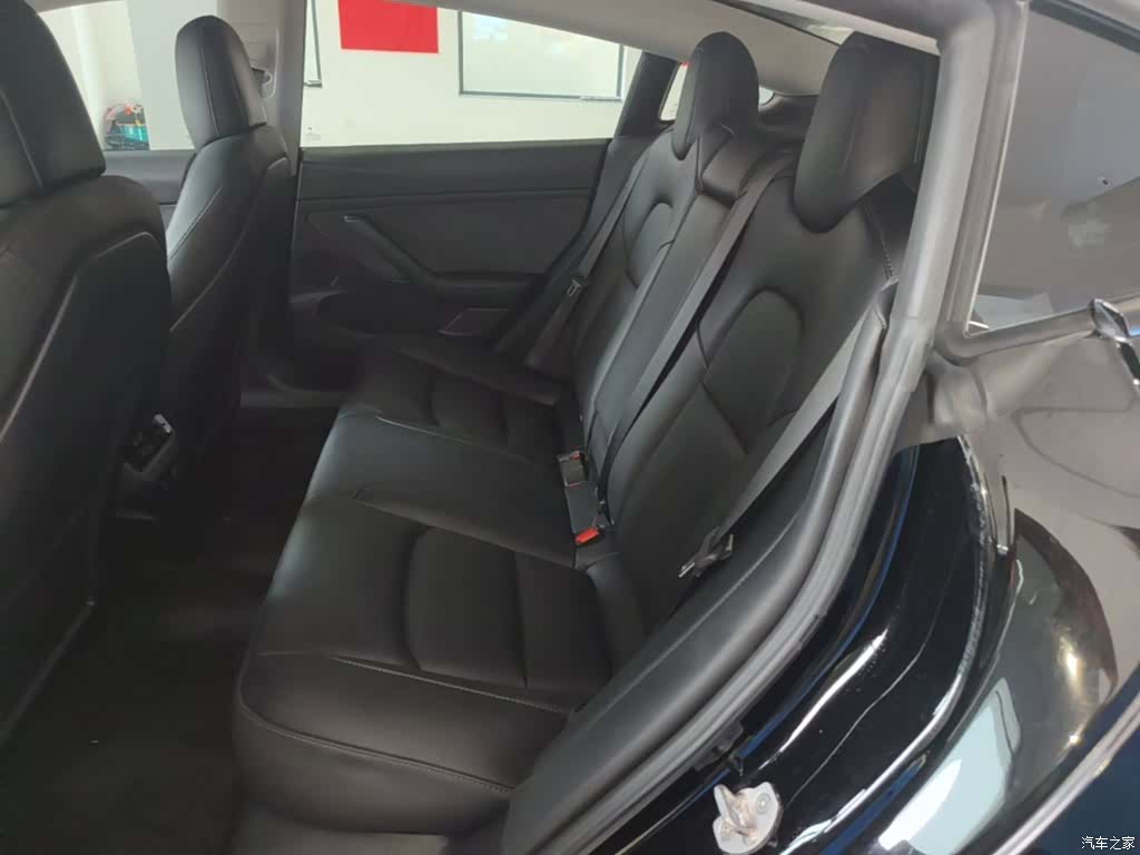 Tesla Model 3, 2023 17