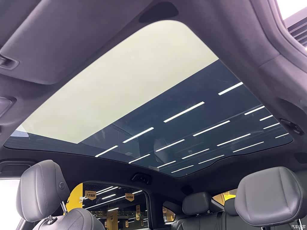 Xpeng P7, 2025 17