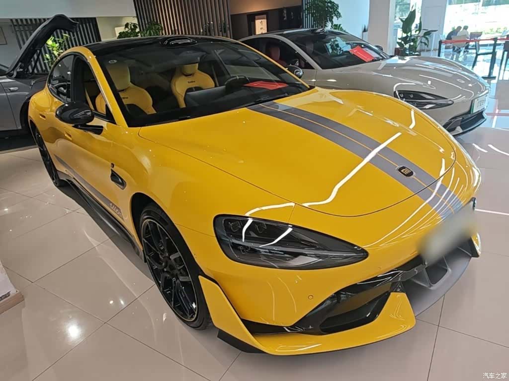 Xiaomi SU7, 2025 4