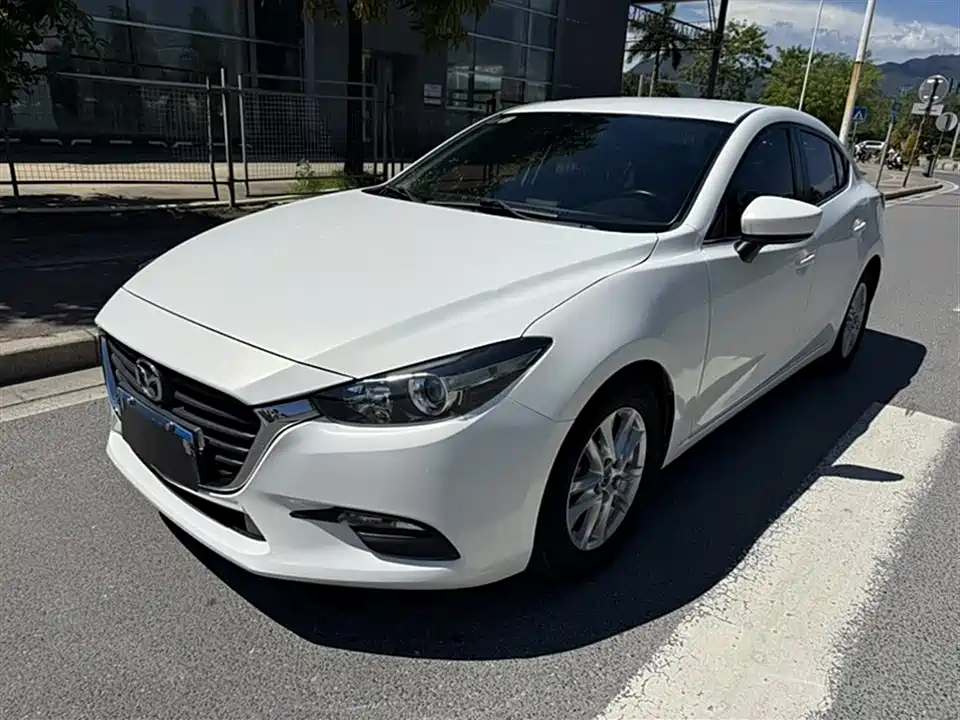 Mazda 3 Angkesaila