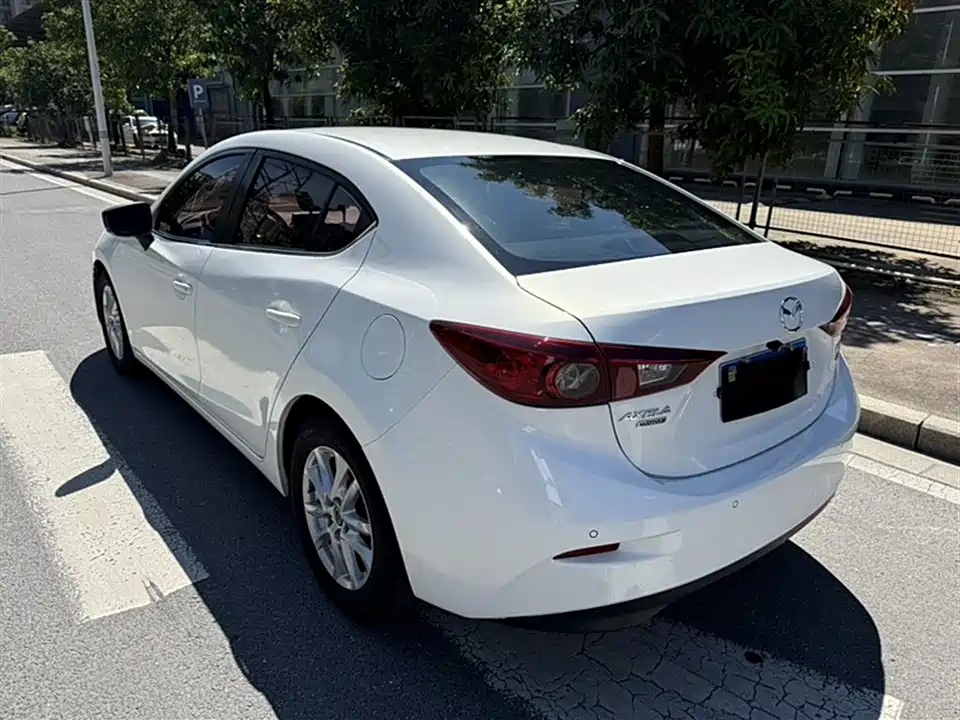 Mazda 3 Angkesaila