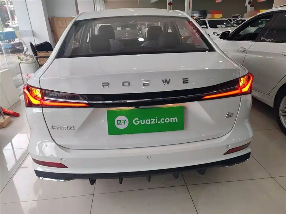 Roewe i5