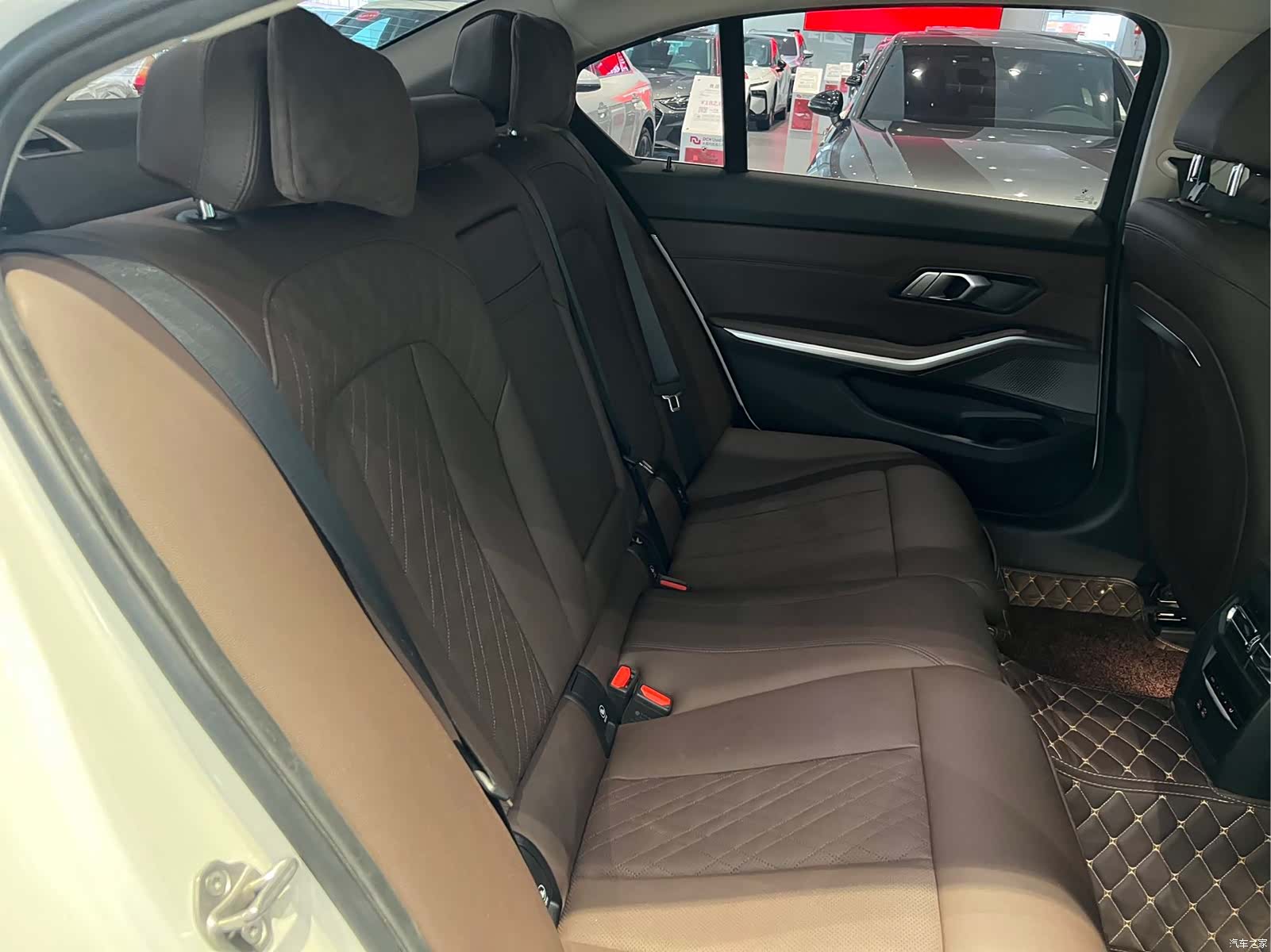 BMW 3 Series, 2022 11