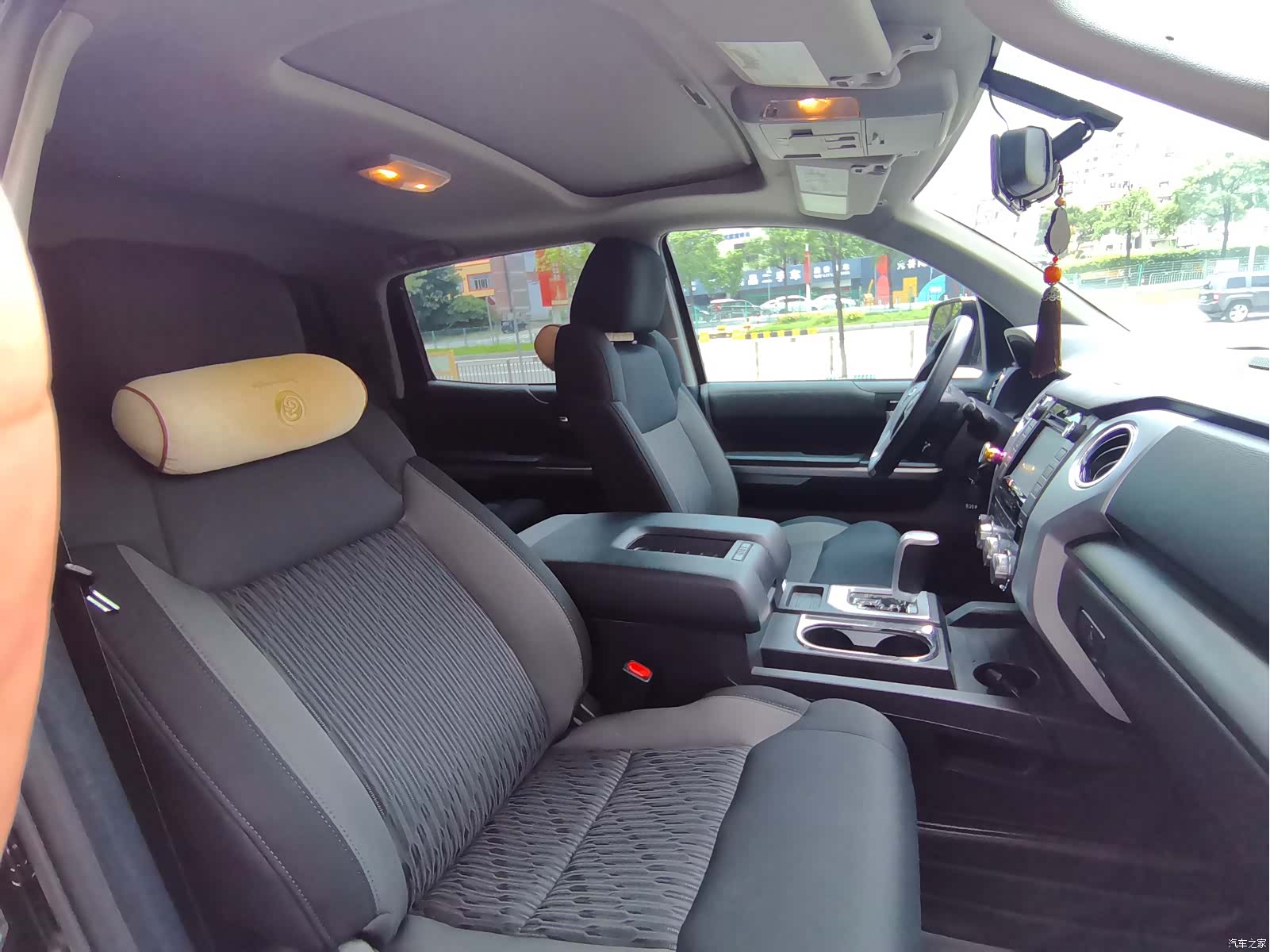 Toyota Tundra, 2015 10