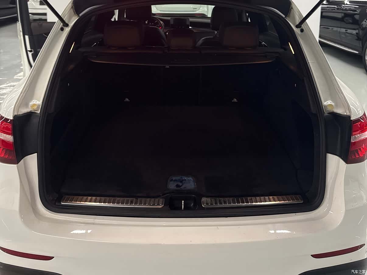Mercedes-Benz GLC, 2016 13