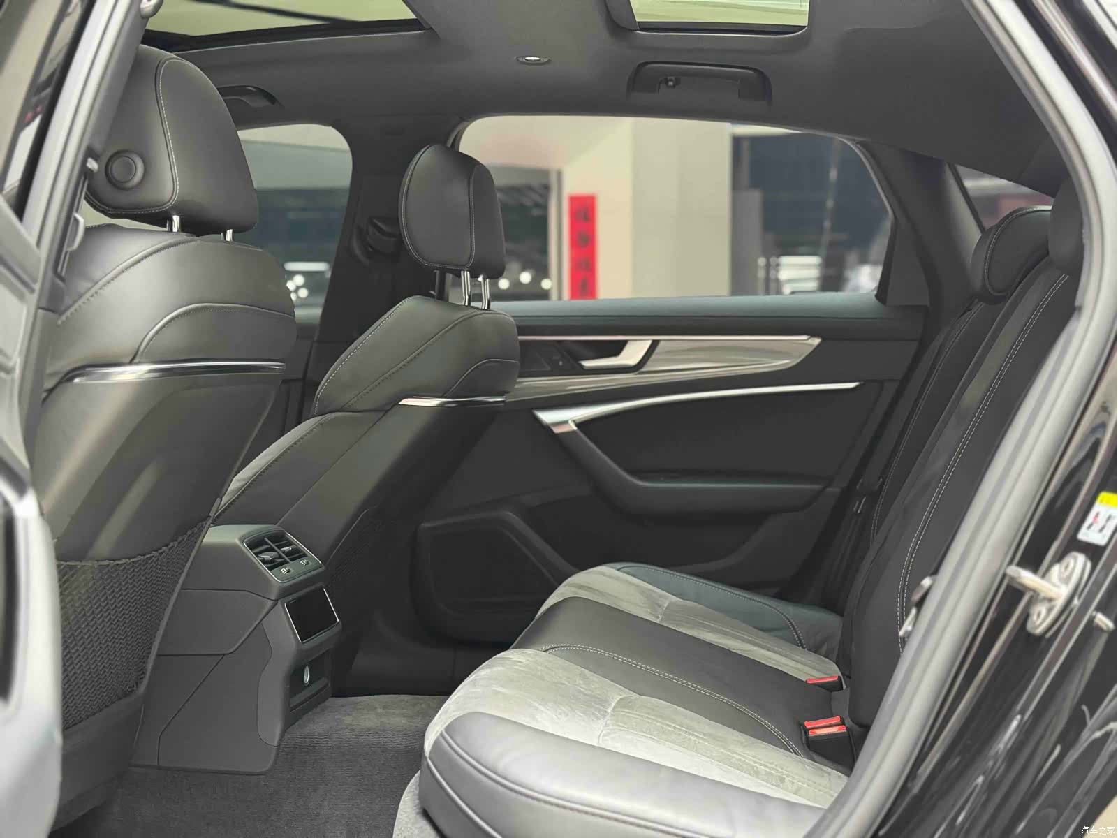 Audi A6L, 2021 все фото