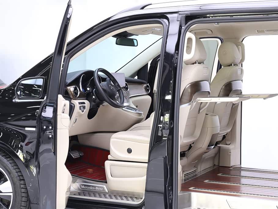 Mercedes-Benz V-class